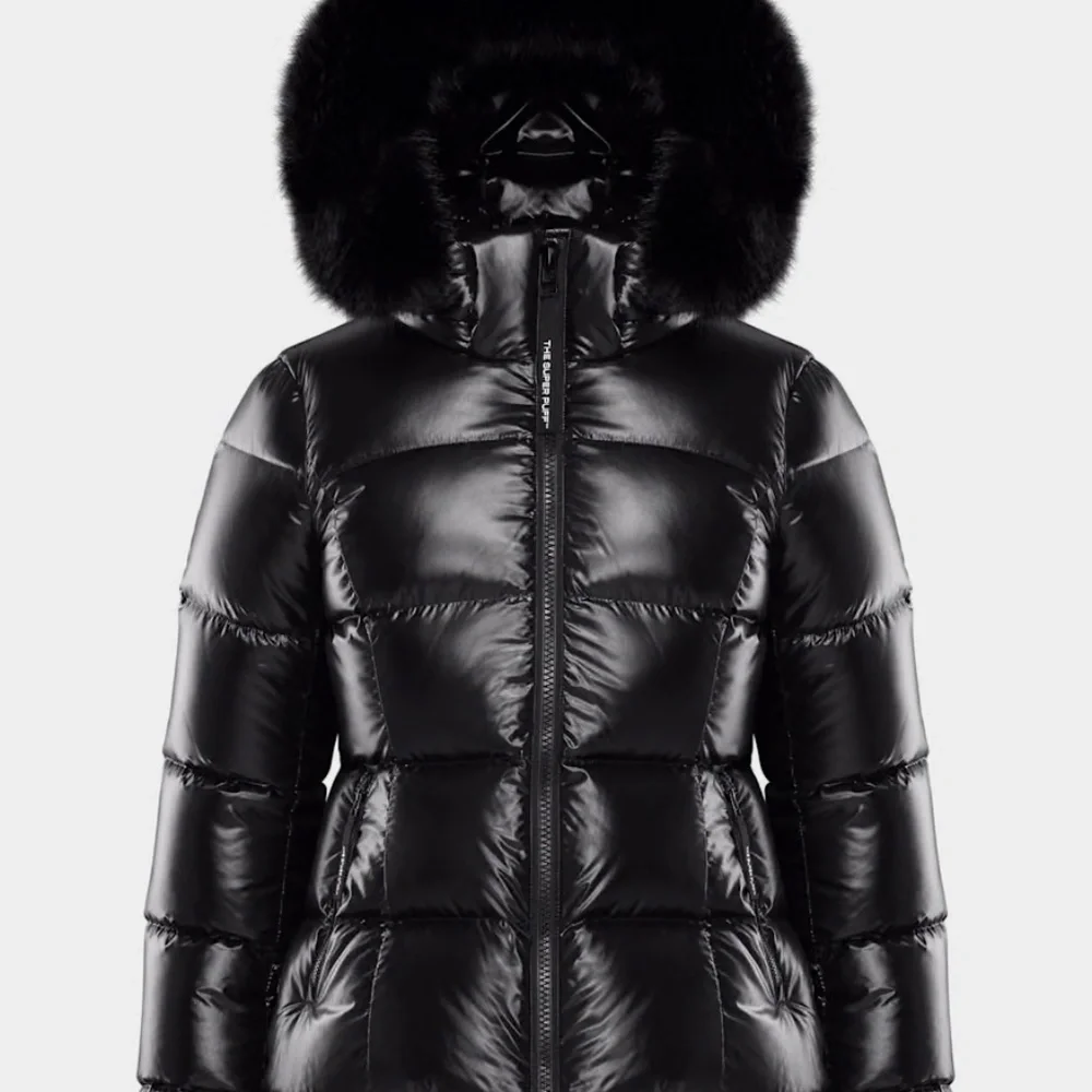 Aritzia SuperSnug Puff Hi-Gloss - Picture 2 of 11